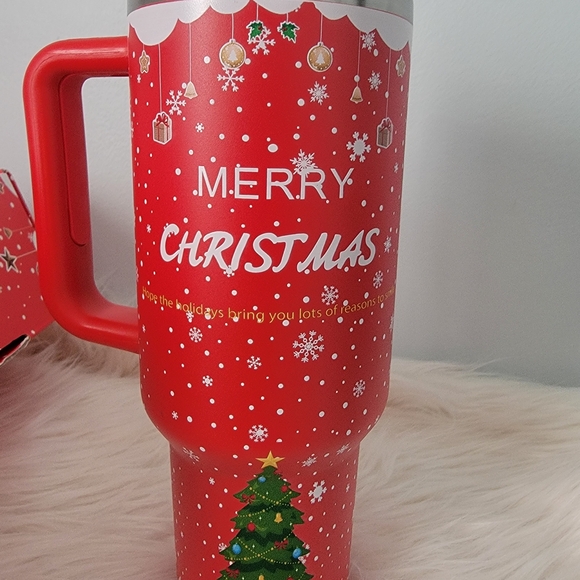 Stanley Red Santa Tumbler - Picture 2 of 7